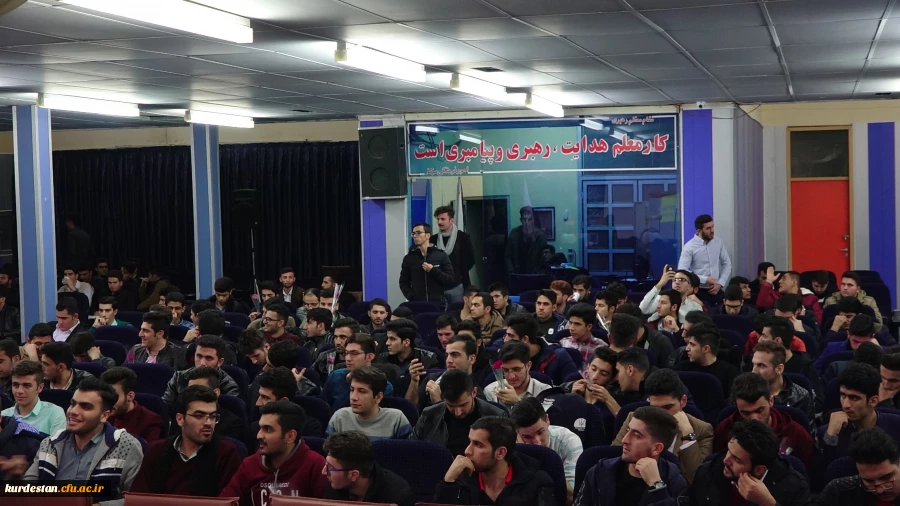 در پردیس شهید مدرس برگزار شد؛

گزارش مصور مراسم با شکوه 16 آذر روز دانشجو در دانشگاه فرهنگیان استان کردستان  9