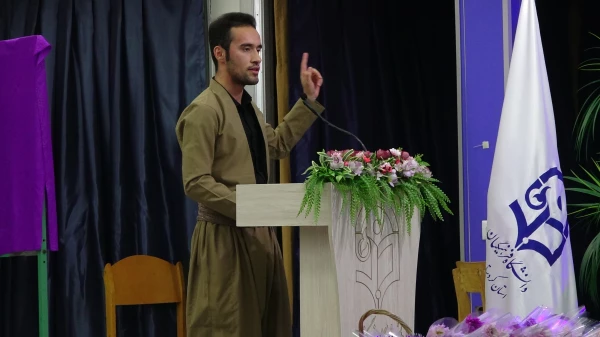 در پردیس شهید مدرس برگزار شد؛

گزارش مصور مراسم با شکوه 16 آذر روز دانشجو در دانشگاه فرهنگیان استان کردستان  22