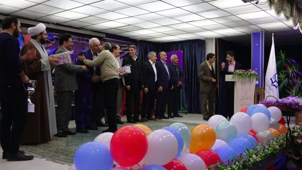 در پردیس شهید مدرس برگزار شد؛

گزارش مصور مراسم با شکوه 16 آذر روز دانشجو در دانشگاه فرهنگیان استان کردستان  27