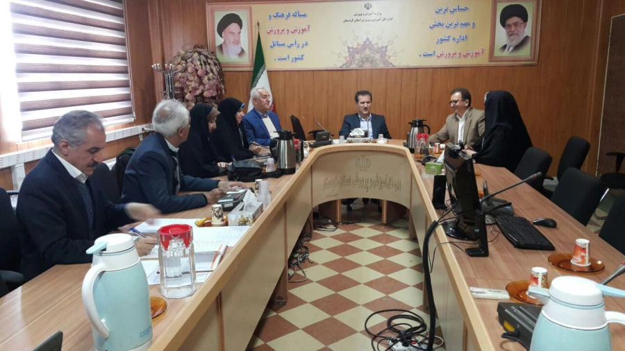 با حضور مدیرکل آموزش و پرورش کردستان برگزار شد؛

جلسـه ستـاد استـانی کـارورزی 3