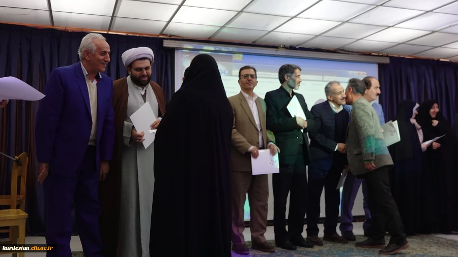 گزارش تصویری هفته پژوهش در دانشگاه فرهنگیان استان کردستان  20