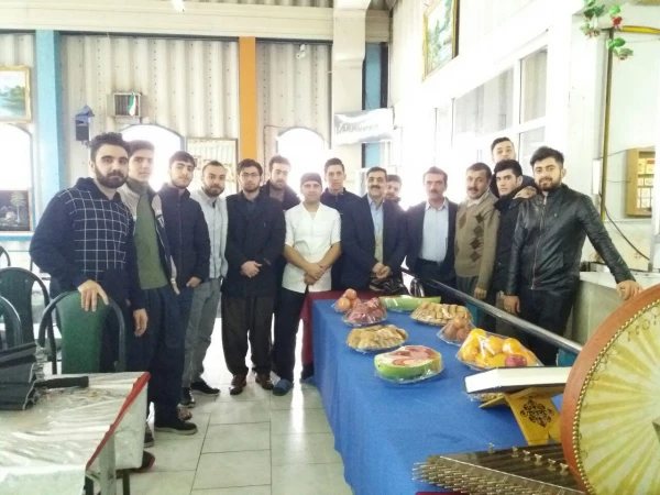 در پردیس شهید مدرس برگزار شد؛

سفره ارایی شب یلدا در دانشگاه فرهنگیان استان کردستان 3