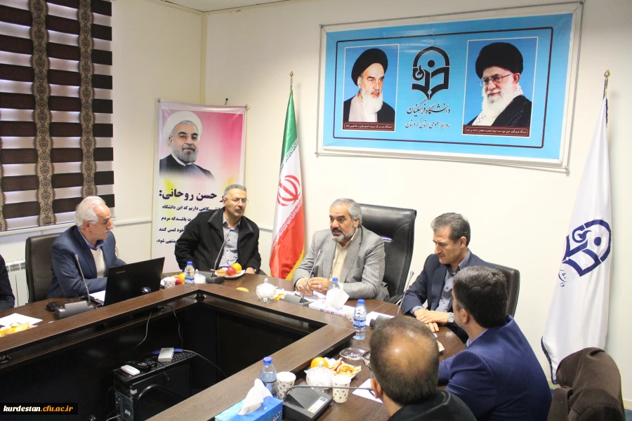 استاندار کردستان در جلسه هیأت امنای دانشگاه فرهنگیان کردستان مطرح کرد؛

مراسم نکوداشت دانشگاه فرهنگیان باید بسیار با شکوه و عظیم برگزار شود 4