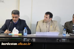 دکتر معروفی در جلسه هیأت امنای دانشگاه فرهنگیان کردستان مطرح کرد؛

دانشگاه فرهنگیان کردستـان توان جذب 1400 نفر دانشجو معـلم را در سال آینده دارد.  8