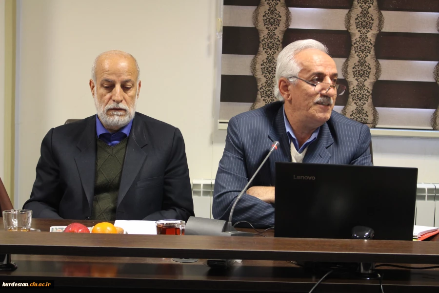 دکتر معروفی در جلسه هیأت امنای دانشگاه فرهنگیان کردستان مطرح کرد؛

دانشگاه فرهنگیان کردستـان توان جذب 1400 نفر دانشجو معـلم را در سال آینده دارد.  11