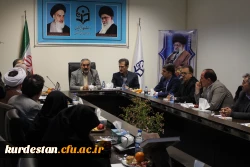 مدیرکل آموزش و پرورش  در جلسه هیأت امنای دانشگاه فرهنگیان کردستان مطرح کرد؛

آموزش و پرورش آماده هرگونه همکاری در جابجایی پردیس بنت الهدی صدر را دارد  5