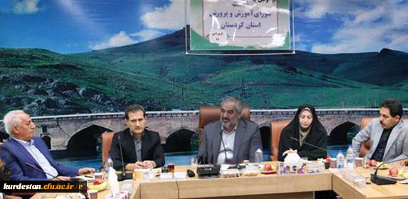 دکتر معروفی در نشست شورای آموزش و پرورش کردستان  عنوان کرد:

در هفته معلم، معلمان از طرف جامعه، خانواده و سایر دستگاه ها  باید تقدیر شوند 2