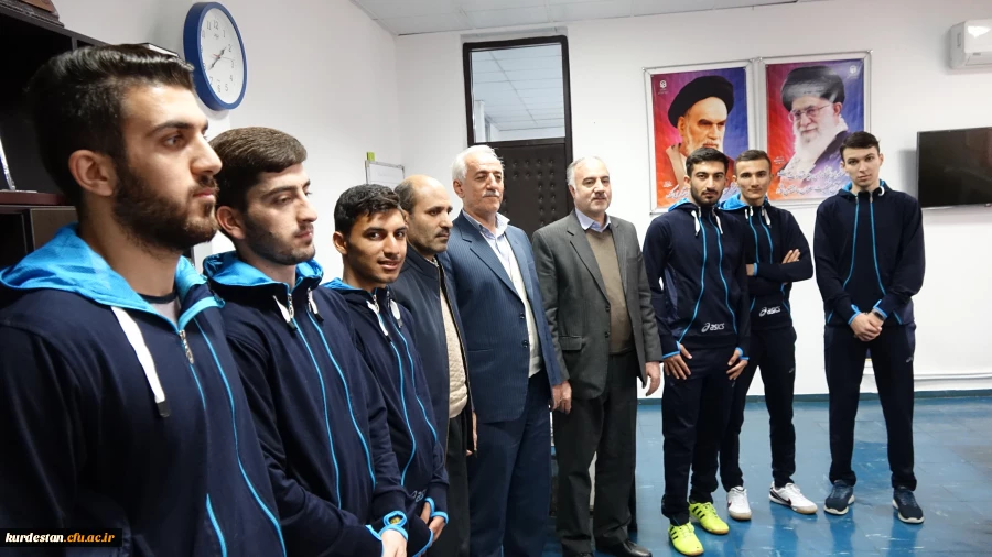 در مدیریت استانی دانشگاه فرهنگیان کردستان برگزار شد؛ 

دیدار تیم دانشجو معلمان اعزامی به دومین جشنواره کشوری ورزش های همگانی  با دکتر معروفی 
 3