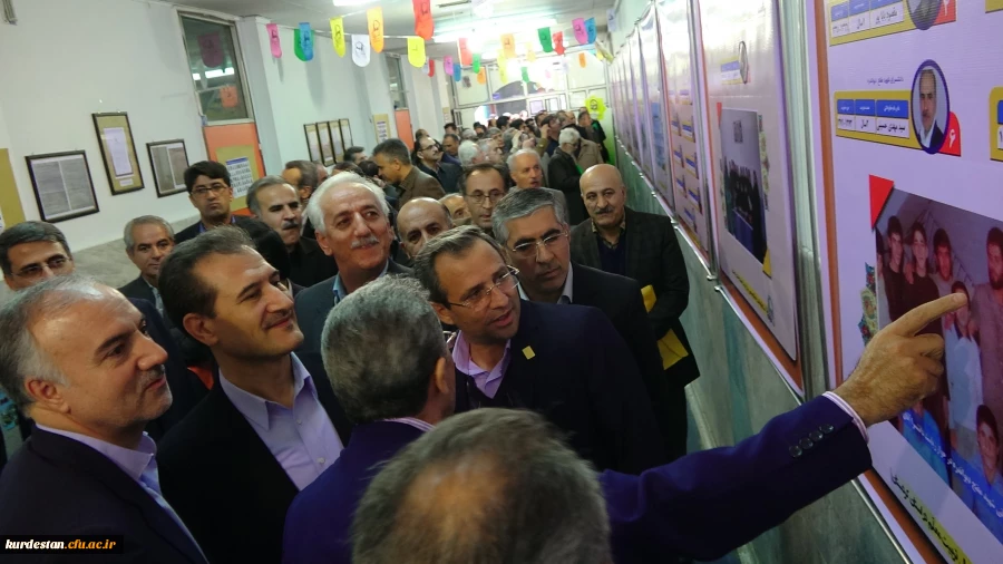 رئیس دانشگاه فرهنگیان کردستان در مراسم نکوداشت تربیت معلم عنوان کرد:

با تلاش مسئولین و حضور رهبری در دانشگاه فرهنگیان، تربیت معلم کشور، از مهجوریت و مظلومیت خارج شد و به گفتمان عمومی جامعه تبدیل شد. 5