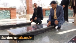 با حضور در یادمان شهدای گمنام سنندج؛

ادای احترام دکتر علی محمدی به شهدای گمنام سنندج  
 6