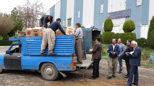 ارسال کمک های دانشگاه فرهنگیان کردستان به سیل زدگان استان لرستان 4