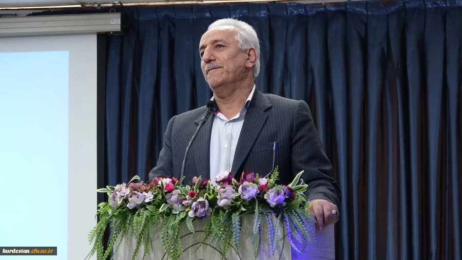 در پردیس شهید مدرس سنندج برگزار شد؛

نشست توجیهی مدیران، معلمان راهنما و مدرسان درس کارورزی
 2