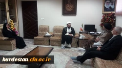 در محل دفتر حضرت آیت الله حسینی شاهرودی انجام شد ؛

دیدار دکتر معروفی با نماینده ولی فقیه در استان کردستان 2