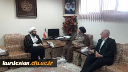 در محل دفتر حضرت آیت الله حسینی شاهرودی انجام شد ؛

دیدار دکتر معروفی با نماینده ولی فقیه در استان کردستان 3