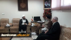 در محل دفتر حضرت آیت الله حسینی شاهرودی انجام شد ؛

دیدار دکتر معروفی با نماینده ولی فقیه در استان کردستان 4
