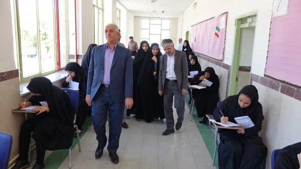 بازدید دکتر سمیعی از روند برگزاری امتحانات پردیس های  دانشگاه فرهنگیان استان کردستان 3