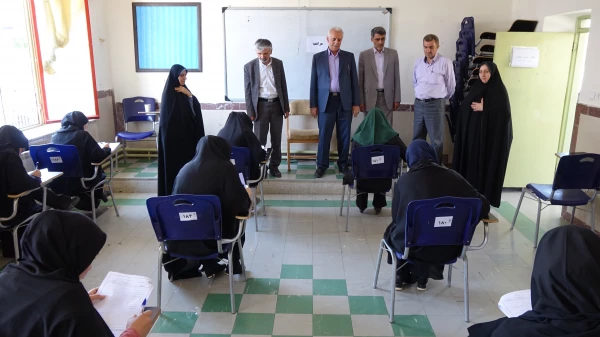 بازدید دکتر سمیعی از روند برگزاری امتحانات پردیس های  دانشگاه فرهنگیان استان کردستان 9