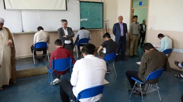 بازدید دکتر سمیعی از روند برگزاری امتحانات پردیس های  دانشگاه فرهنگیان استان کردستان 6