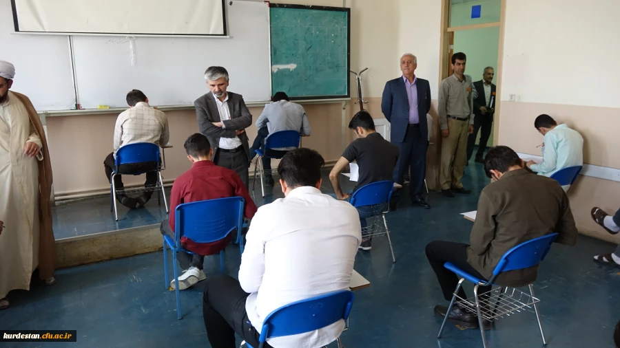 بازدید دکتر سمیعی از روند برگزاری امتحانات پردیس های  دانشگاه فرهنگیان استان کردستان 6