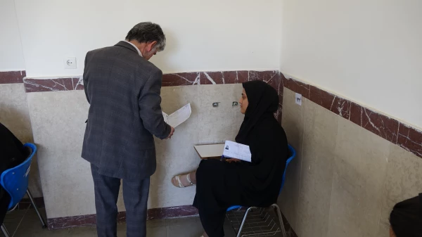 بازدید دکتر سمیعی از روند برگزاری امتحانات پردیس های  دانشگاه فرهنگیان استان کردستان 5