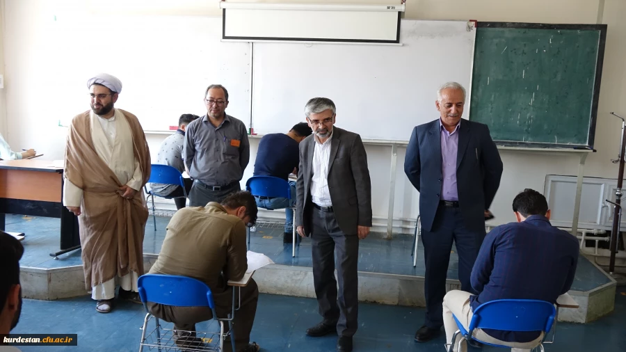 بازدید دکتر سمیعی از روند برگزاری امتحانات پردیس های  دانشگاه فرهنگیان استان کردستان 7