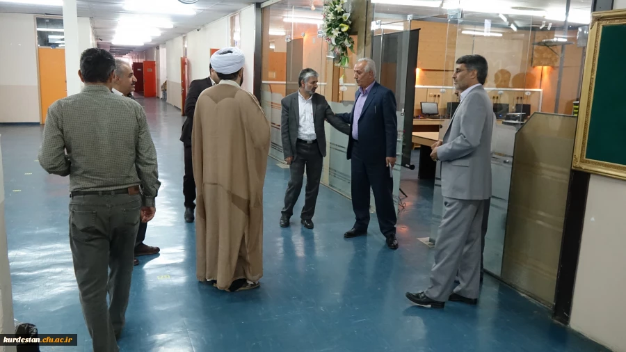 بازدید دکتر سمیعی از روند برگزاری امتحانات پردیس های  دانشگاه فرهنگیان استان کردستان 10