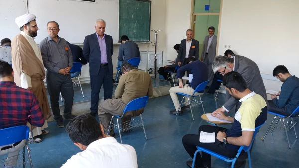 بازدید دکتر سمیعی از روند برگزاری امتحانات پردیس های  دانشگاه فرهنگیان استان کردستان 8