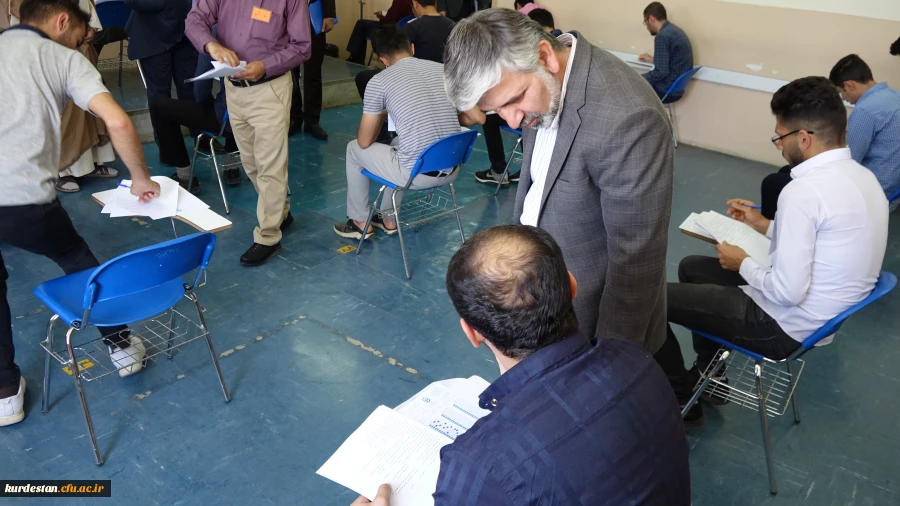 بازدید دکتر سمیعی از روند برگزاری امتحانات پردیس های  دانشگاه فرهنگیان استان کردستان 11