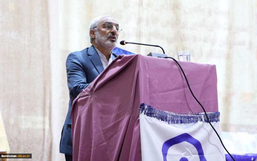 431590_3303051190_5400_3388