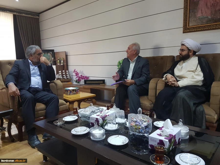 در دفتر استاندار کردستان برگزار شد؛

دیداردکتر معروفی با مهندس مرادنیا استاندار کردستان و رئیس هیات امنای دانشگاه فرهنگیان استان 5