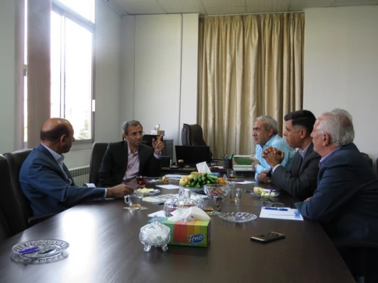 جلسه تبادل تجربه مدیران استانی با حضوردکترطاهری نیا برگزار گردید 3