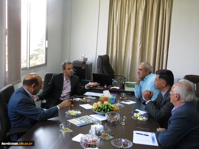 جلسه تبادل تجربه مدیران استانی با حضوردکترطاهری نیا برگزار گردید 4