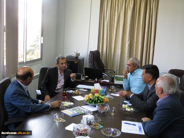 جلسه تبادل تجربه مدیران استانی با حضوردکترطاهری نیا برگزار گردید 5