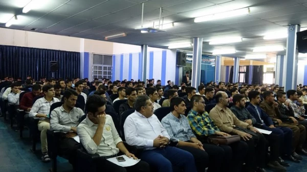 برای حل مشکلات جامعه تعلیم و تربیت باید راه کارهای ابتکاری خلق شود  8