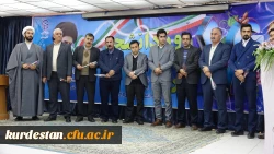 گـام دوم انقـلاب بیشتر بر جوانان متمرکز است 7