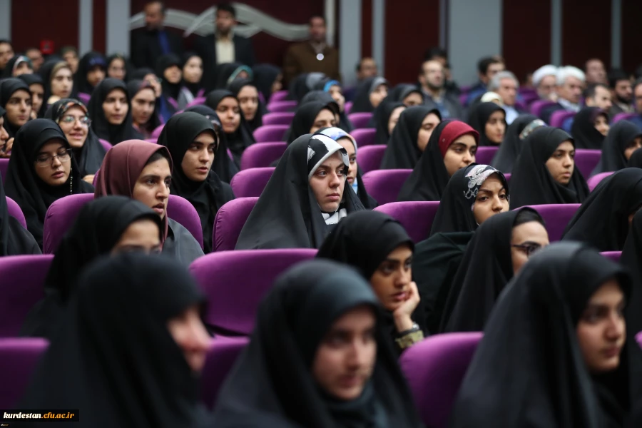 476967_4065792382_3648_2432