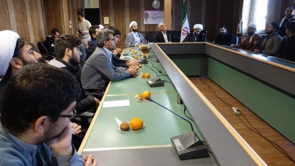 نشست هم اندیشی به مناسبت 27 آذر،روز وحدت حوزه و دانشگاه  3