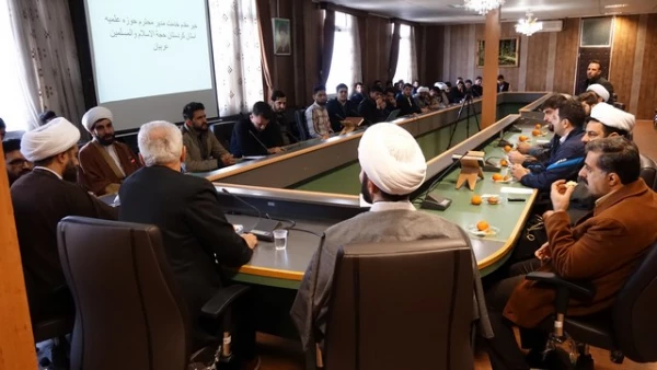 نشست هم اندیشی به مناسبت 27 آذر،روز وحدت حوزه و دانشگاه  8