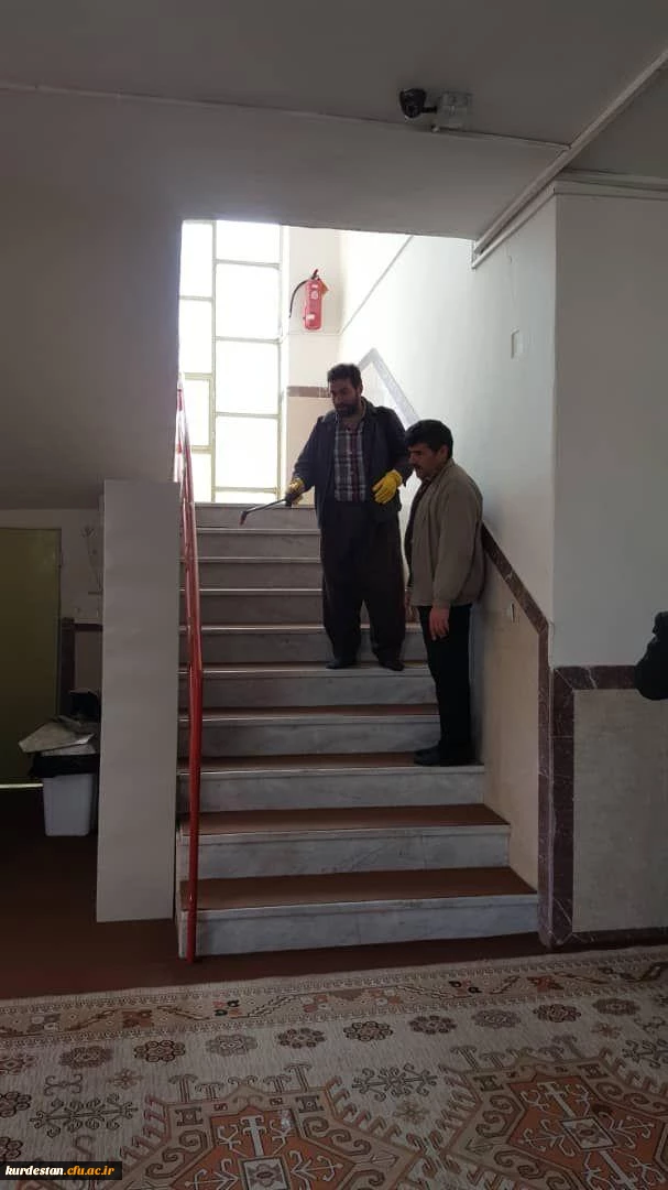 ضد عفونی مستمر فضاهای مختلف دانشگاه فرهنگیان کردستان ادامه دارد 8