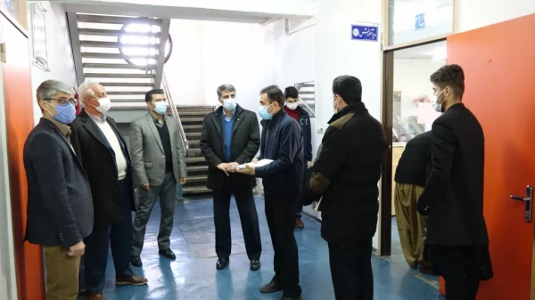 بازدید مدیر امور پردیس های دانشگاه فرهنگیان کردستان از مراحل ثبت نام دانشجومعلمان ورودی99
 3