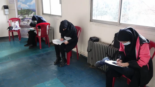 بازدید مدیر امور پردیس های دانشگاه فرهنگیان کردستان از مراحل ثبت نام دانشجومعلمان ورودی99
 13