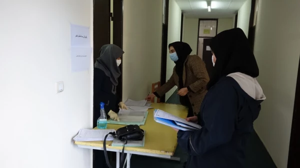 بازدید مدیر امور پردیس های دانشگاه فرهنگیان کردستان از مراحل ثبت نام دانشجومعلمان ورودی99
 14