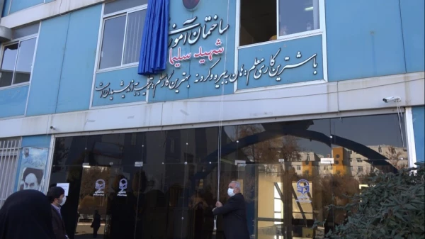 مراسم بزرگداشت شهادت سردار سلیمانی و تجلیل از عوامل اجرایی تشییع و تدفین شهدای گمنام 11