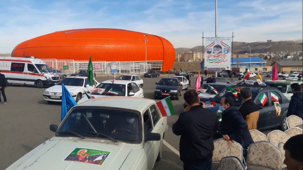 حضور پرشور  دانشگاه فرهنگیان کردستان در راهپیمایی خودرویی یوا... ۲۲ بهمن 1399  3