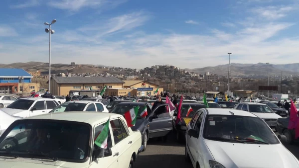 حضور پرشور  دانشگاه فرهنگیان کردستان در راهپیمایی خودرویی یوا... ۲۲ بهمن 1399  12