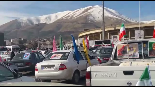حضور پرشور  دانشگاه فرهنگیان کردستان در راهپیمایی خودرویی یوا... ۲۲ بهمن 1399  14