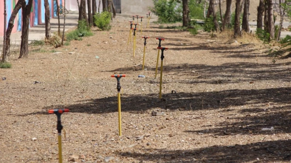 طراحی و اجرایی سیستم آبیاری قطره ای 7