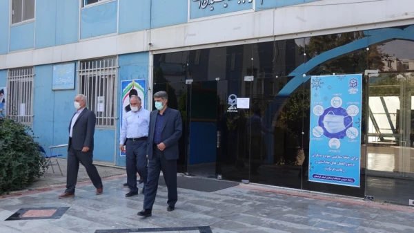 بازدید مدیر امور پردیس های دانشگاه فرهنگیان کردستان از روند ثبت نام حضوری دانشجومعلمان جدیدالورود 11