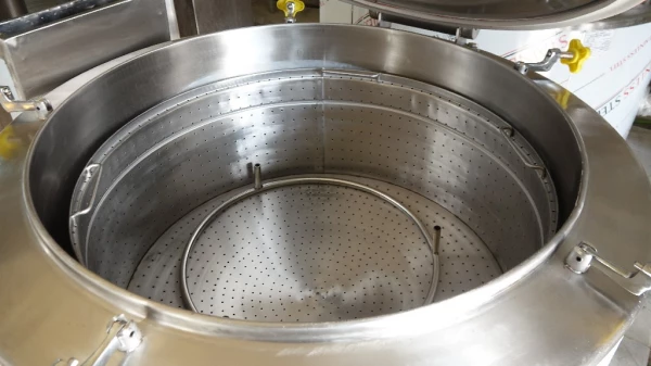 تجهیز سلف سرویس دانشگاه به تجهیزات صنعتی طبخ و پخت‬‎ غذا 14