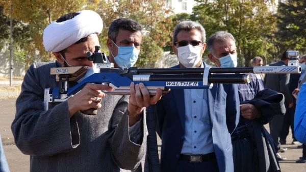 مسابقه تیراندازی با تفنگ بادی ویژه اساتید و کارکنان دانشگاه فرهنگیان کردستان 6